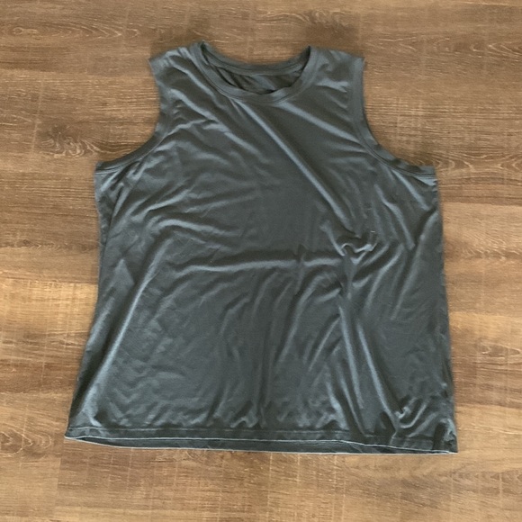 ATHLETA Smokey Green/Gray Vital Tank 2.0 - sz 1x - Picture 3 of 9